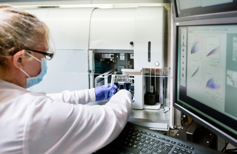 Jane Srivastava, director of the Flow Cytometry Core at Gladstone Institutes