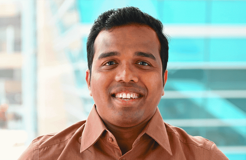 Mir Khalid, scientist in the lab of Melanie Ott